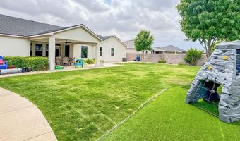 406 Plantation Ct, Carlsbad, NM 88220