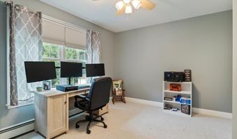 4 Dunnmoore Dr, Bow, NH 03304