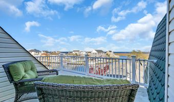 221 Magnolia Dr, Bayville, NJ 08721