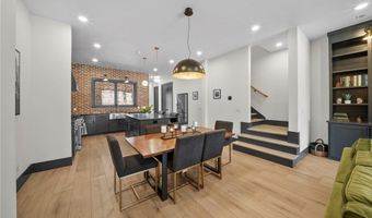 220 SE B St, Bentonville, AR 72712