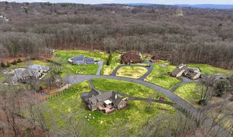 28 E Ridge Ct, Cheshire, CT 06410