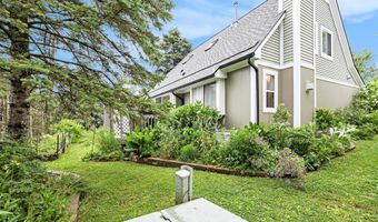 2512 Jade Ct, Ann Arbor, MI 48103
