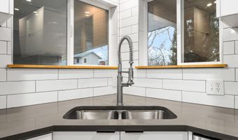 562 S Victoria Dr, Boise, ID 83705