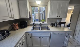 900 Lawn Ave, Hamilton, OH 45013