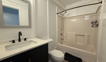 605 Farrelly Ave, Bayville, NJ 08721