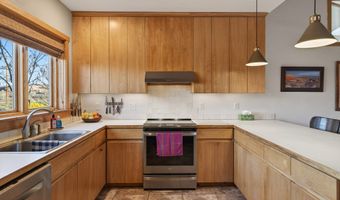 16 W COBBLE Ln, Bluff, UT 84512