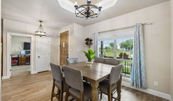 9691 Crow Ln, Adkins, TX 78101