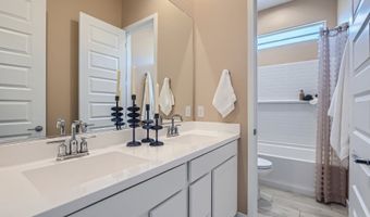 10068 S DUTCHMAN Dr, Apache Junction, AZ 85120