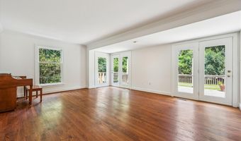 8201 HECTIC HILL Ln, Rockville, MD 20854