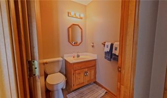 1000 Lake Viking Ter, Altamont, MO 64620