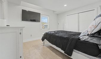 15 Johnson St, Amityville, NY 11701