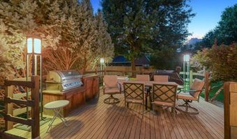 32335 Wildwood Dr, Adel, IA 50003
