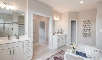 15718 HENRIETTA Dr, Accokeek, MD 20607