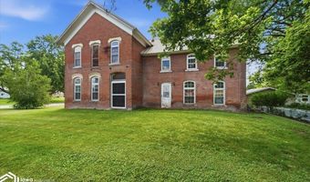 922 3rd Ave, Ackley, IA 50601