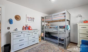 204 W Kerby St, Cascade, ID 83611