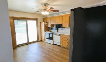 2013 N LYNNDALE Dr, Appleton, WI 54914