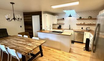 87326 MCTIMMONS Ln, Bandon, OR 97411