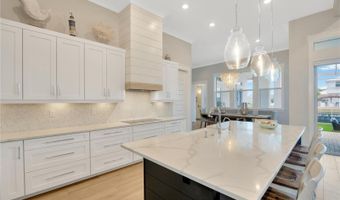 615 R MIRABAY Blvd, Apollo Beach, FL 33572