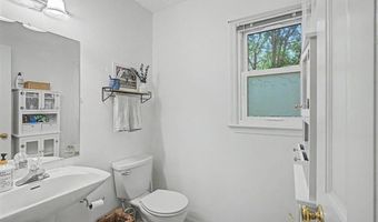4802 Thornwood Dr, Acworth, GA 30102