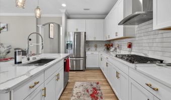 5612 DEL CORONADO Dr, Apollo Beach, FL 33572