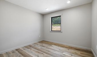805 Ward St, Ava, MO 65608