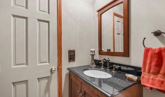 2050 Chalmers Dr, Ann Arbor, MI 48104