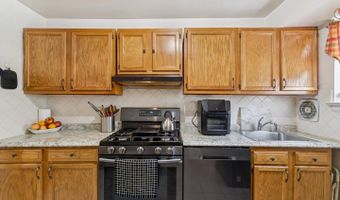 11362 CHERRY HILL Rd #1T102, Beltsville, MD 20705