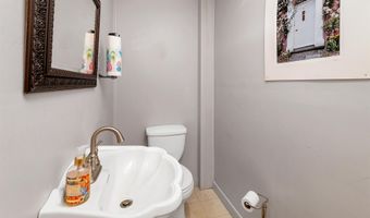 141 Main St, Alton, NH 03809