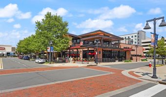 20254 NORTHPARK Dr, Ashburn, VA 20147