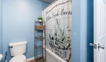 902 Quincy St, Alexandria, MN 56308