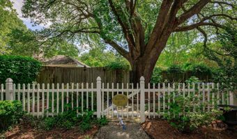 2012 Broad St, Camden, SC 29020