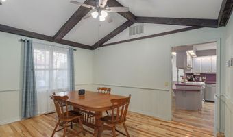 1626 Porter Ave, Aurora, MO 65605