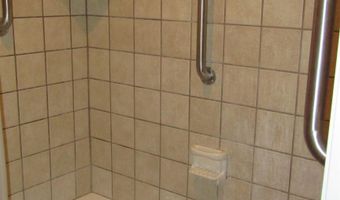 406 5 W Richardson Ave, Artesia, NM 88210