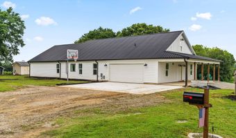 202 Grays Ln, Angier, NC 27501