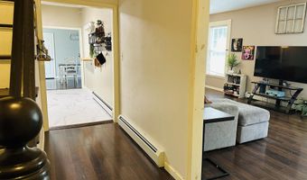 24 Merrimac St, Bangor, ME 04401