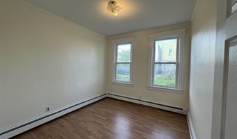 35 E 26TH St, Bayonne, NJ 07002