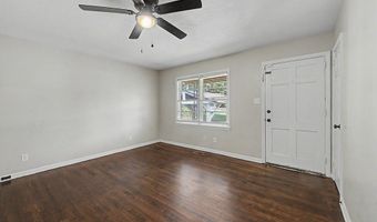 1925 W Whitney Ave, Albany, GA 31707