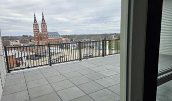 120 Twin Steeples NE Ste 313, Dyersville, IA 52040