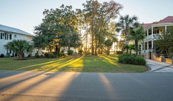 25 River Pl, Beaufort, SC 29906