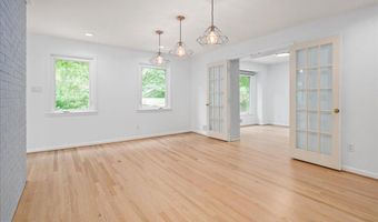 9026 MCNAIR Dr, Alexandria, VA 22309