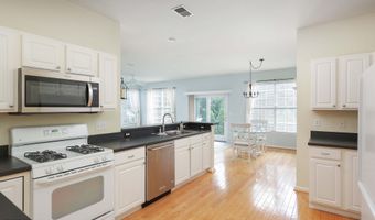 28 Passage Ln, Barnegat, NJ 08005
