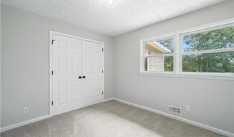 115 Dixie Ln, Ball Ground, GA 30107