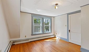 32 Murray St, Augusta, ME 04330