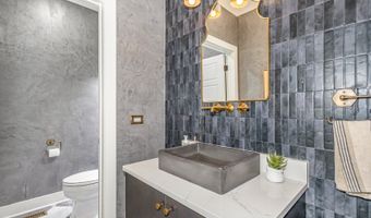 26 S Chestnut Ave, Arlington Heights, IL 60005