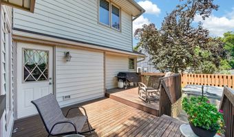 1299 Bentwood Ct, Altoona, IA 50009