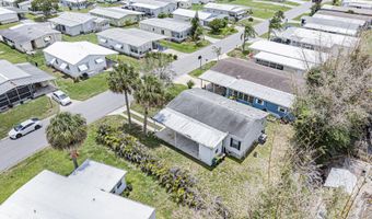 818 Thrush Cir, Barefoot Bay, FL 32976