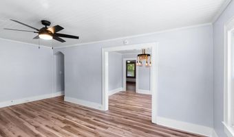 906 Fair St, Camden, SC 29020