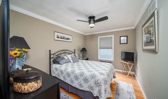 1421 Douglas Ave E, North Providence, RI 02904