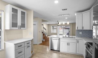 2823 BOULDER FALLS Ct, Apopka, FL 32703