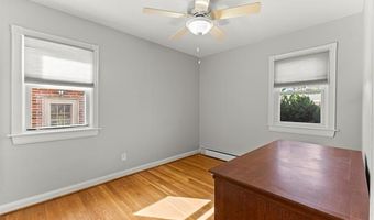 9892 Hubert Ave, Allen Park, MI 48101